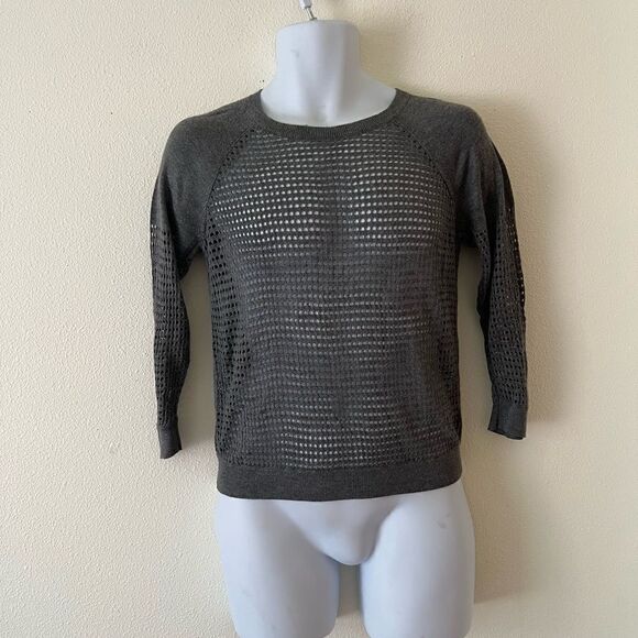 EXPRESS Women Open Knit Gray Sweater - Size XS TP - Picture 1 of 5